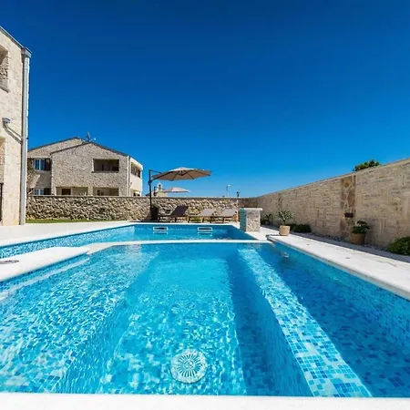 Villas Nina