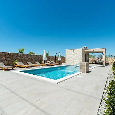 Villas Nina *