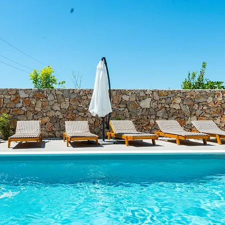 Villa Villas Nina *