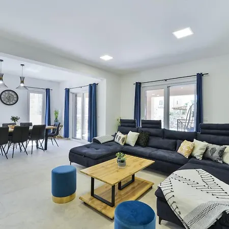 Villas Nina *